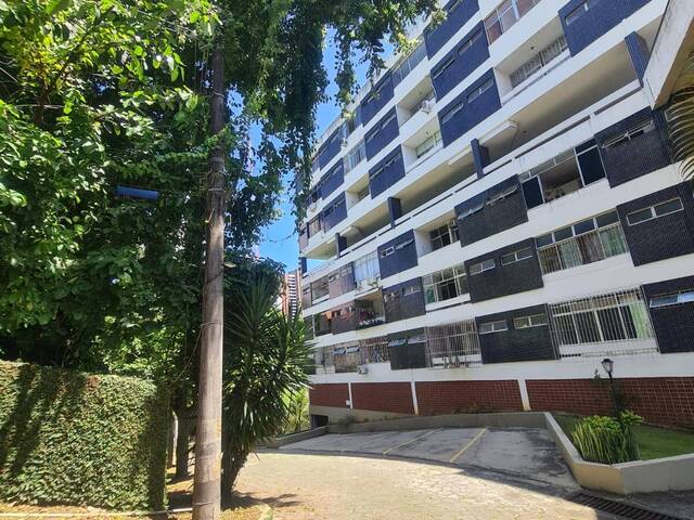#TJ004 - Apartamento para Venda em Salvador - BA