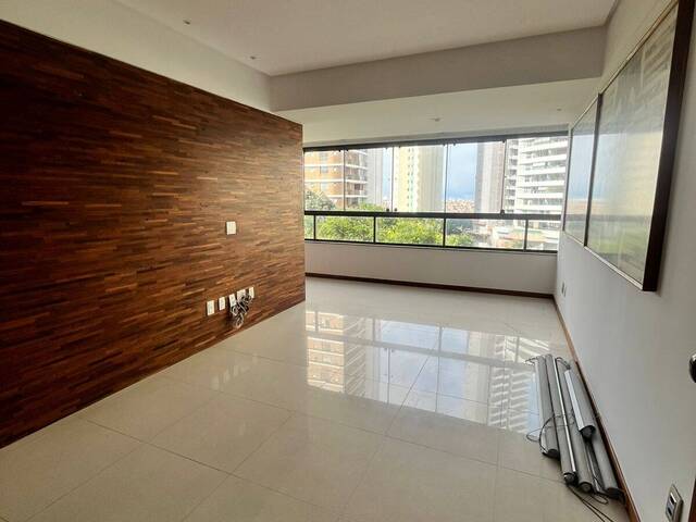 #IDG0052 - Apartamento para Venda em Salvador - BA