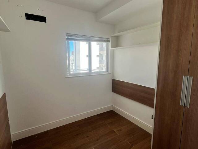 Apartamento para Venda em Salvador - 5