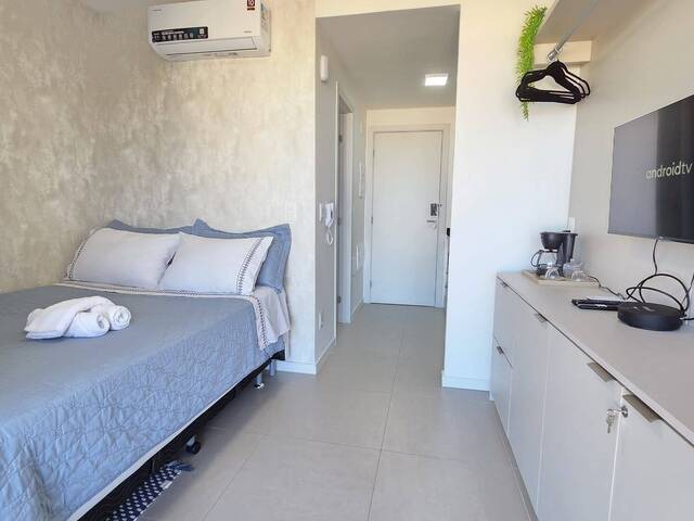 Apartamento para Venda em Salvador - 3