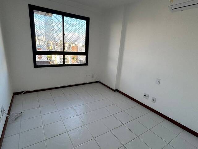 Apartamento para Venda em Salvador - 5