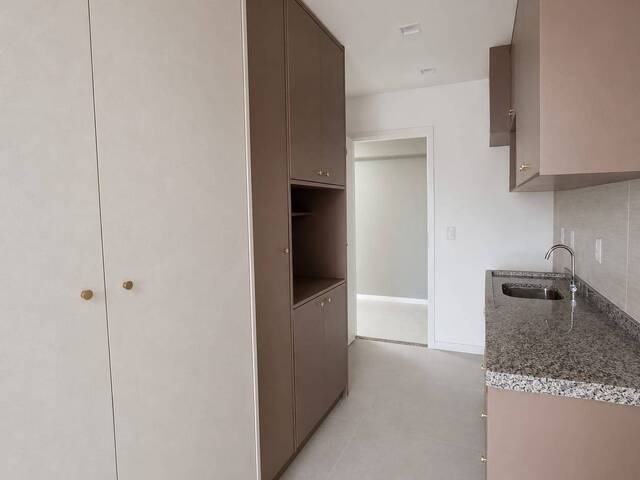 Apartamento para Venda em Salvador - 5