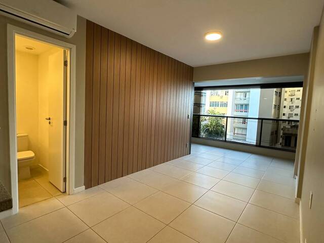 Apartamento para Venda em Salvador - 3