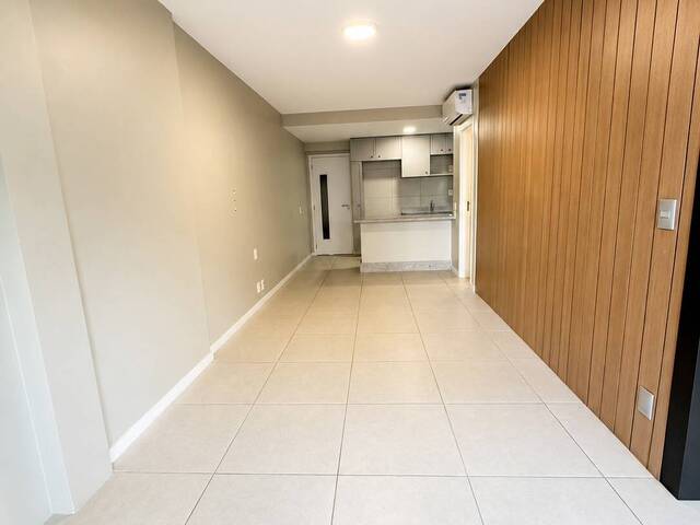 Apartamento para Venda em Salvador - 4